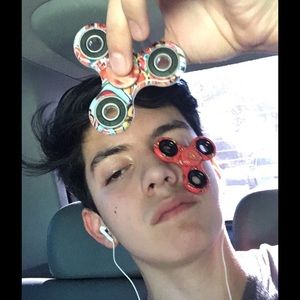 Meet your Posher, Jonathan