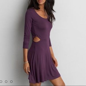 Fit & Flare side cut-out maroon dress