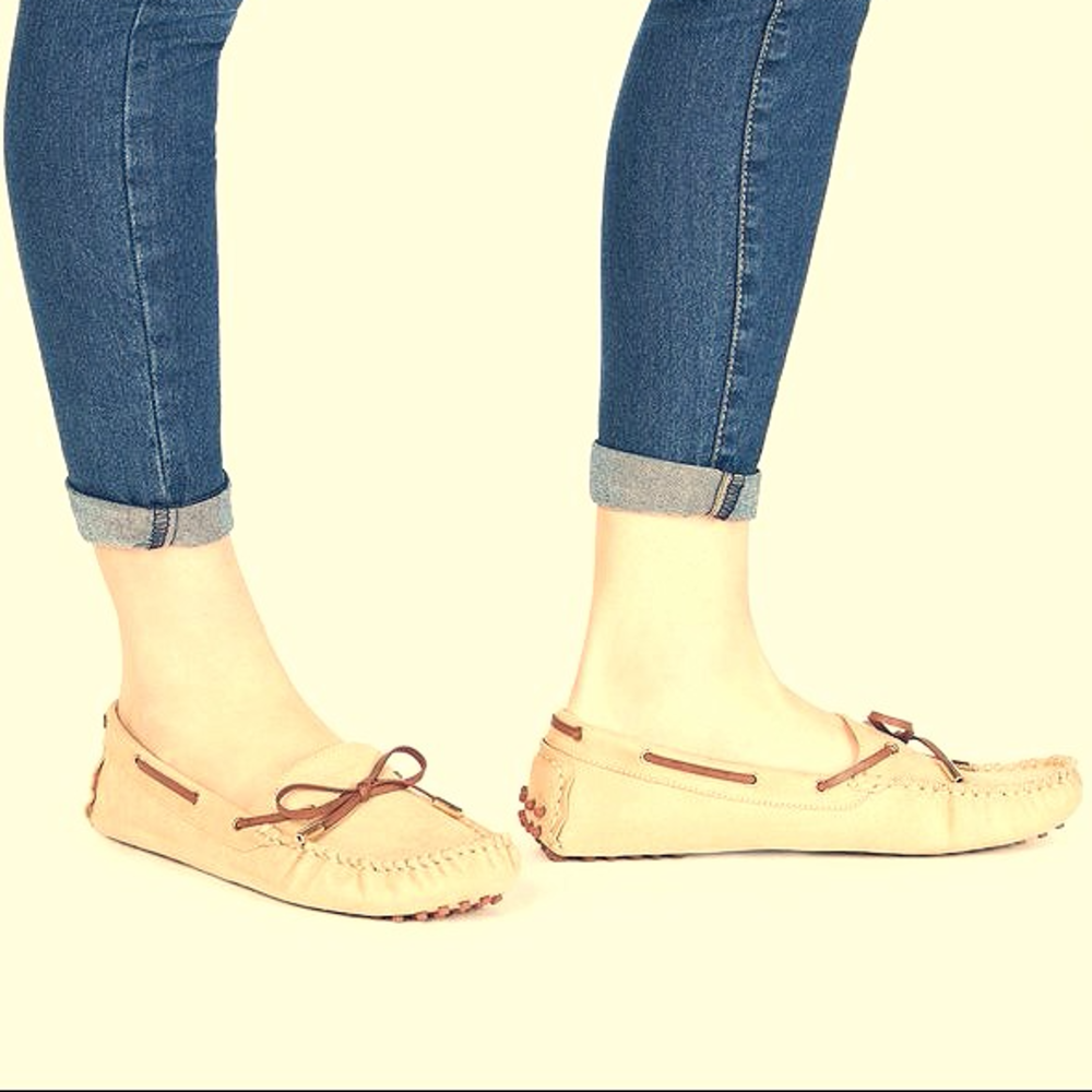 BNWT Taupe Brown Moccasin Flats