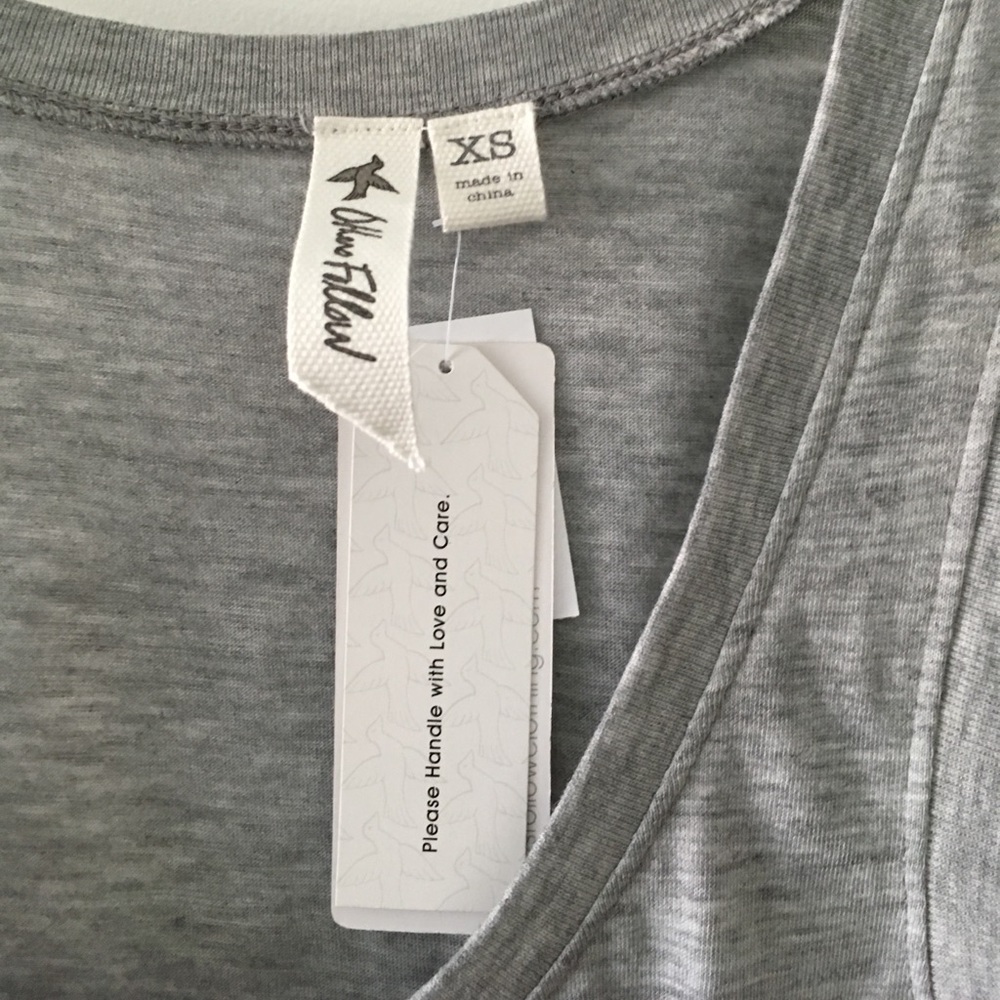 Tank top💜 - Picture 2 of 2