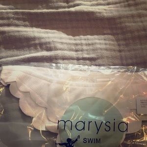 NWT Marysia Coconut Scallop Bottoms- Size Medium