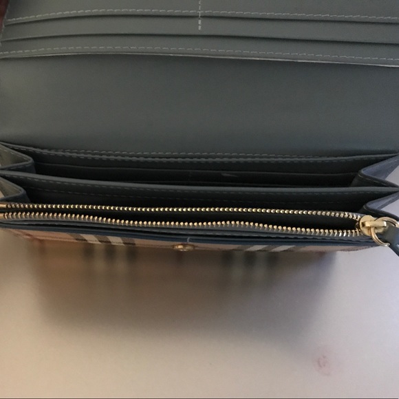 Horseferry Check and Leather Continental Wallet. - Picture 3 of 3