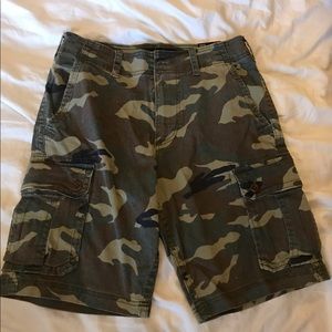 American eagle camo cargo shorts