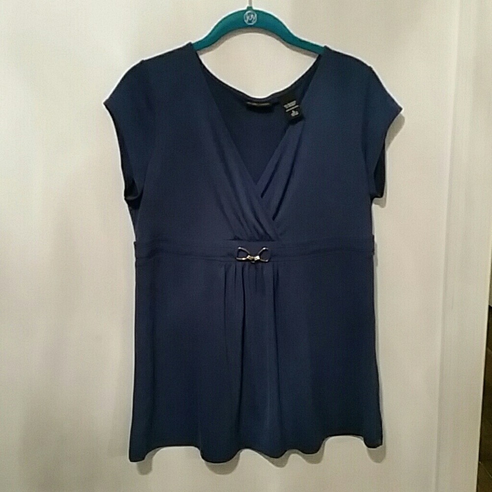 Last chance NY&Co blue top