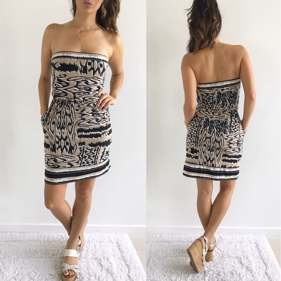 BCBGMaxAzria Dresses & Skirts - BCBGMAXAZRIA Strapless Boho Dress