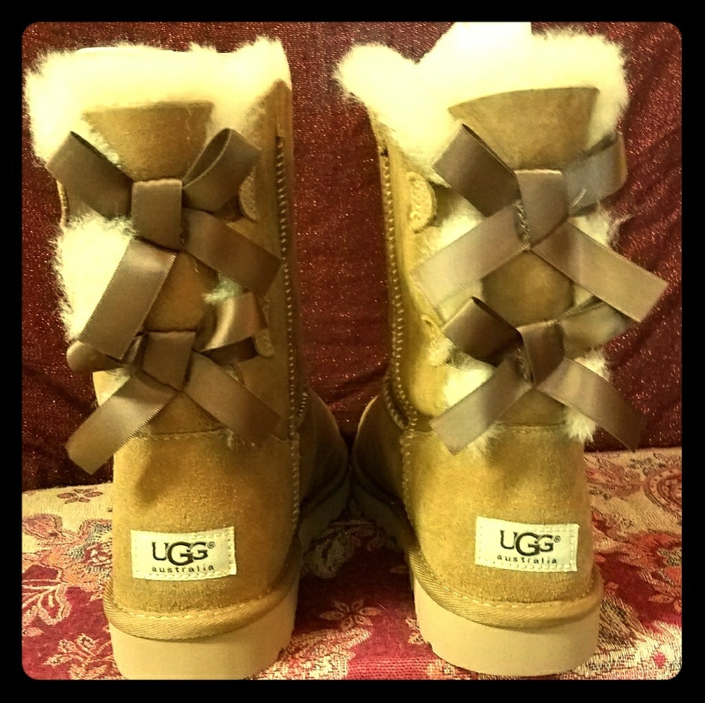 UGG Bailey Bow II