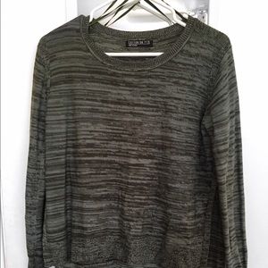 Knitted long sleeve shirt
