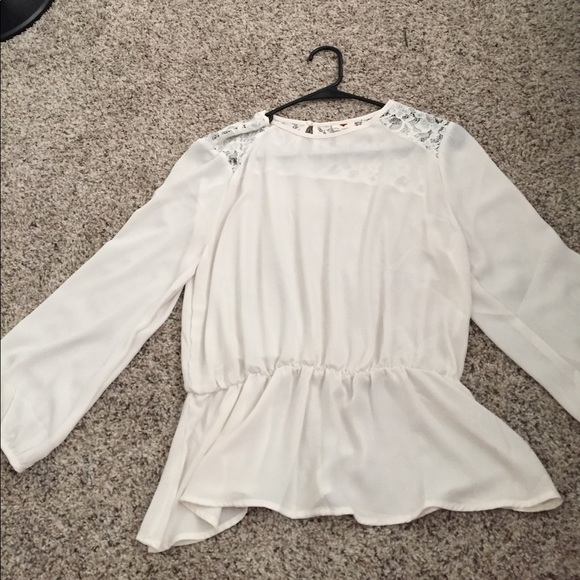white long sleeve top - Picture 1 of 4
