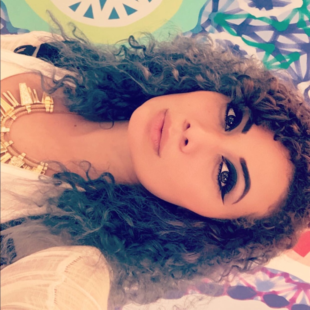 Meet your Posher, Fiona