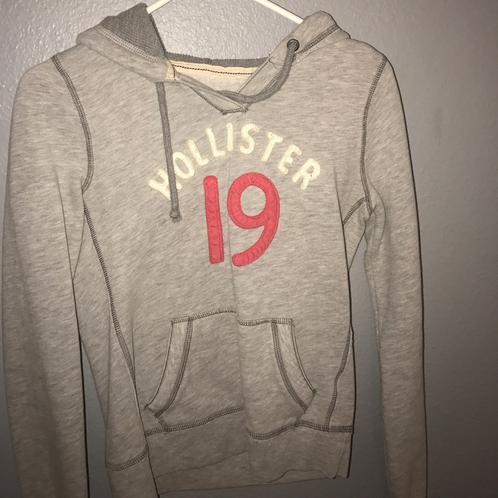 Hollister pullover