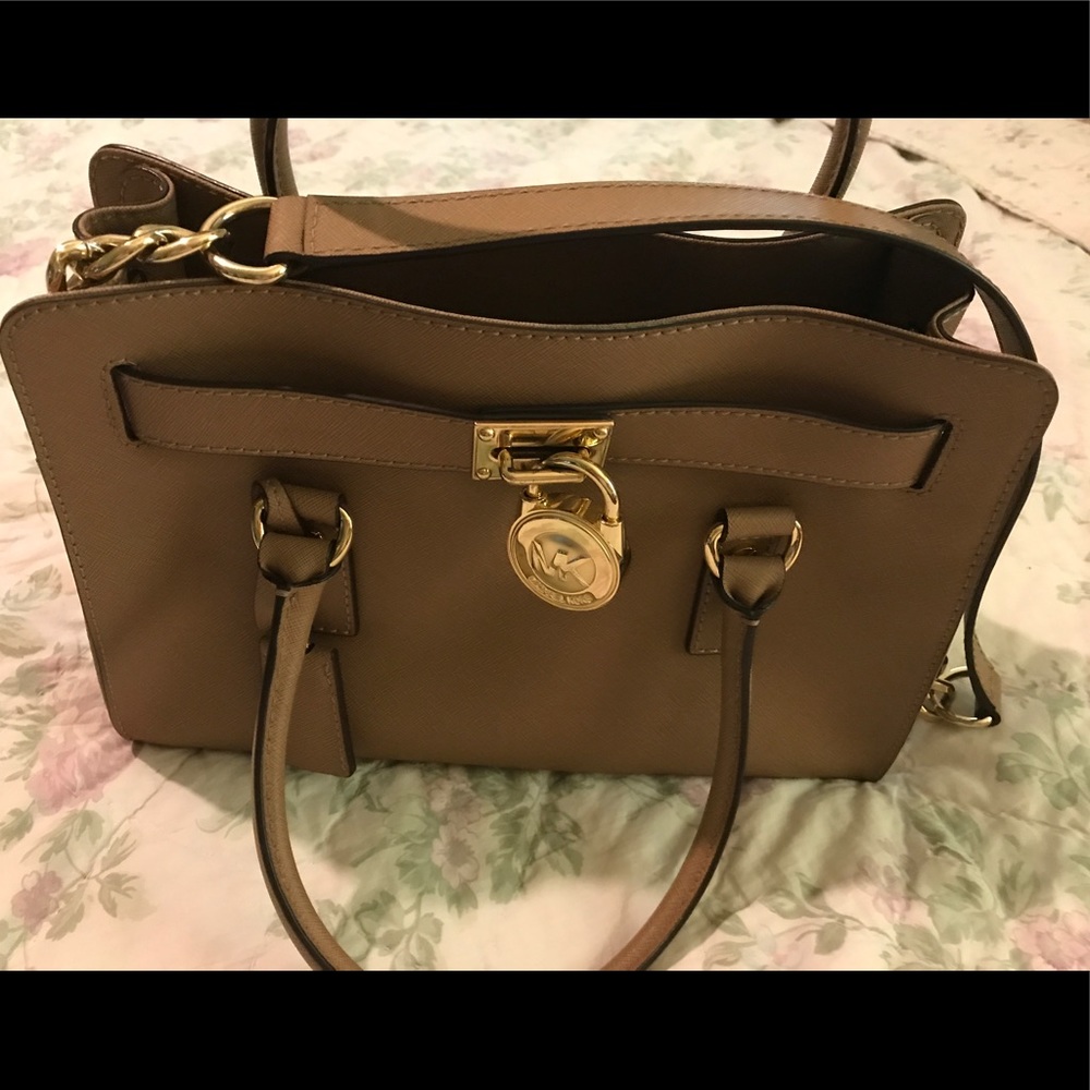 Michael Kors Hamilton.