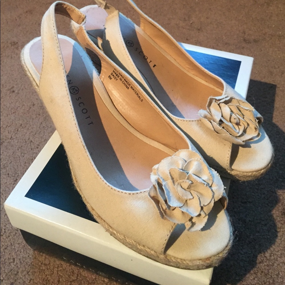 Peep toe wedges