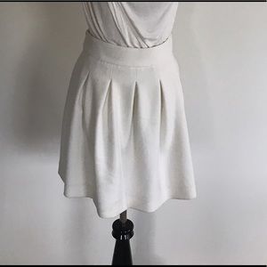 Banana Republic Cream A-Line Pleated Skirt