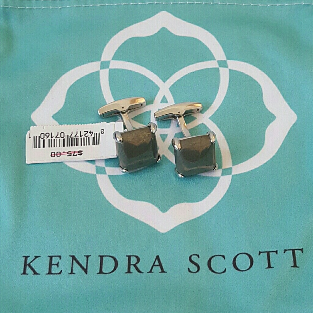 NWT Kendra Scott Emmerson Cuff Links Pyrite