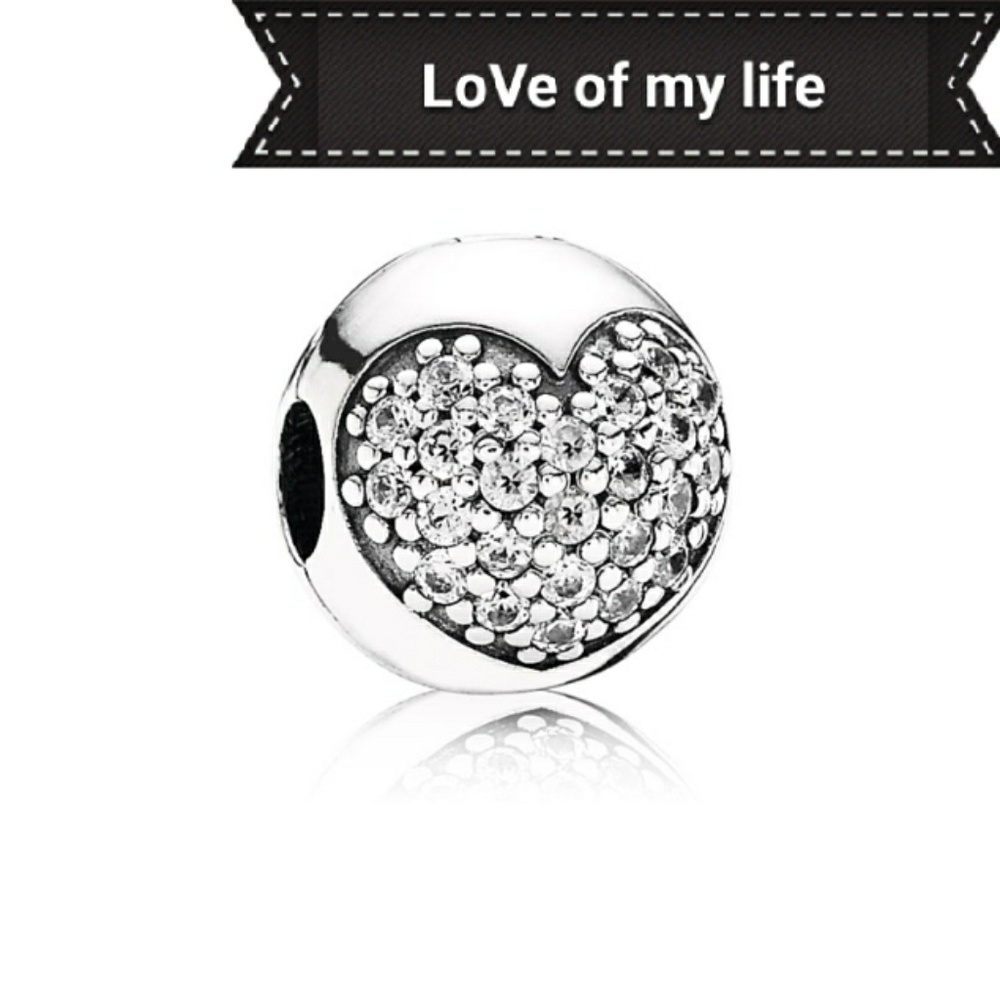 PANDORA charm