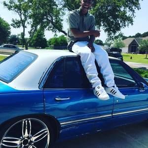 Meet your Posher, Malik