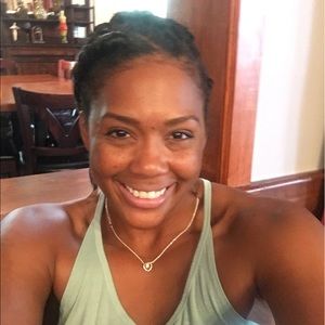 Meet your Posher, Tavia