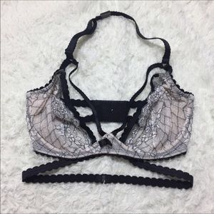 Very sexy victoria secret strappy halter bra 34d