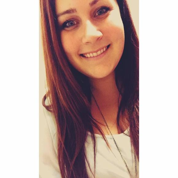 Meet your Posher, Lauren - Picture 1 of 1