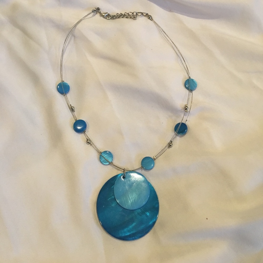 Statement necklace