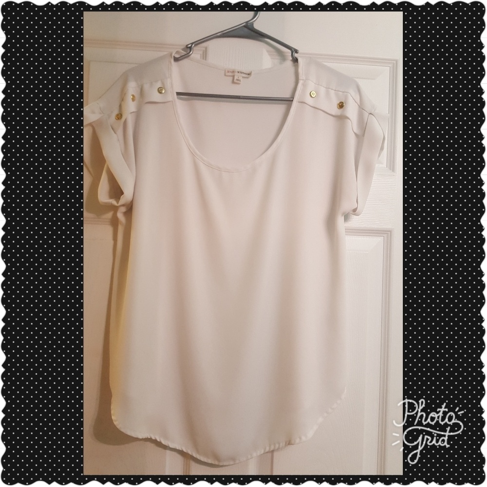 Flowy and fancy top