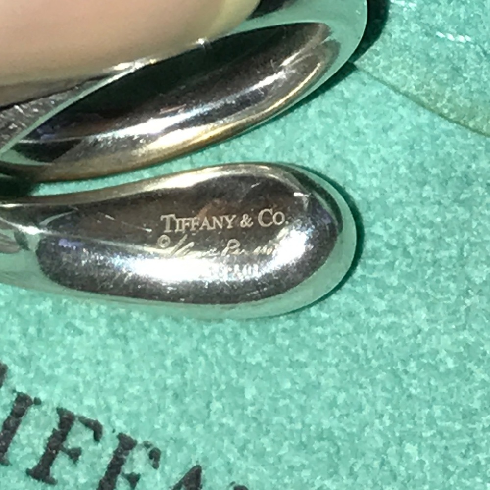 Tiffany & Co. Elsa Peretti Teardrop Ring - Picture 3 of 6