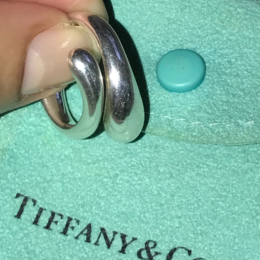 Tiffany & Co. Elsa Peretti Teardrop Ring - Picture 5 of 6
