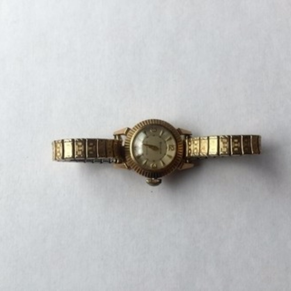 Vintage Bulova Gold-Silver Watch - Picture 3 of 4