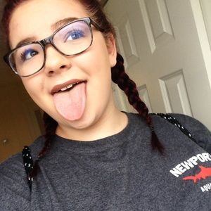 Meet your Posher, Avery