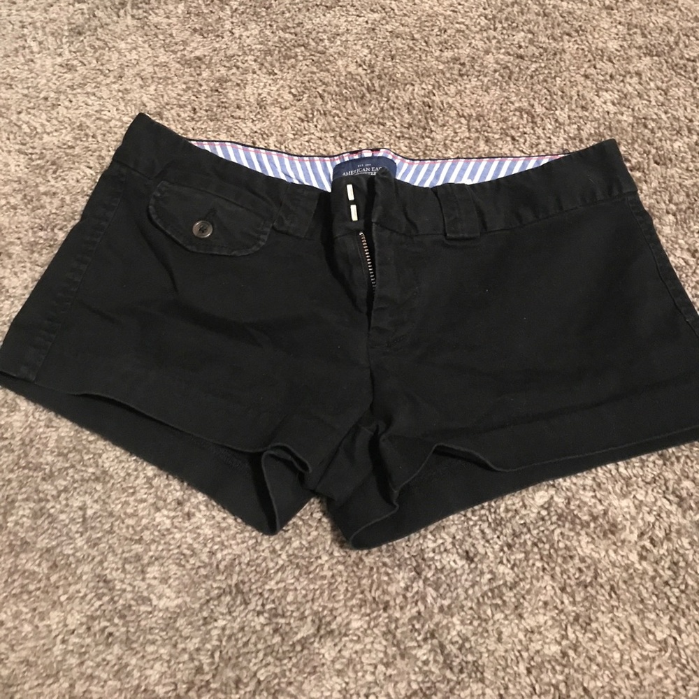 Shortie shorts