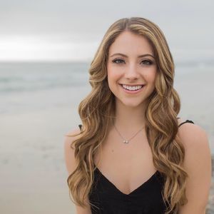 Meet your Posher, Ava