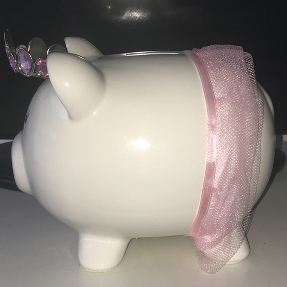 Pig princess coin holder/saver - Picture 2 of 4