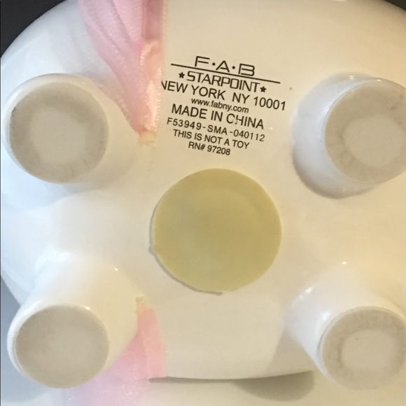 Pig princess coin holder/saver - Picture 3 of 4