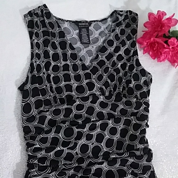 George Dresses & Skirts - Stretchy Ruched Side Geometric Pattern Flowy Dress