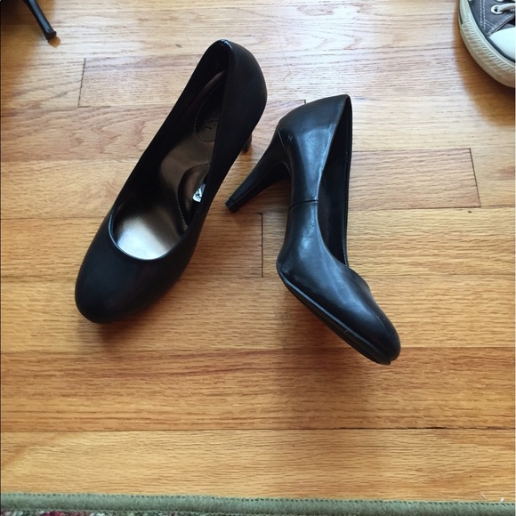 Black Merona shoes 6.5 - Picture 1 of 2