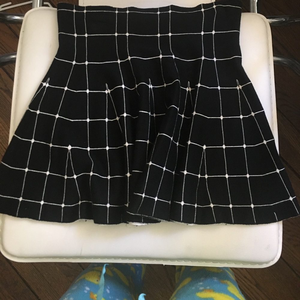 Knit reversible skirt