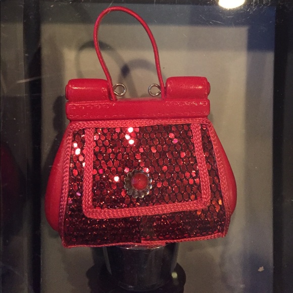 Pair of wine bottle stoppers. - Picture 2 of 3