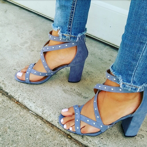 //The Mary Jo// Ash blue studded heels - Picture 5 of 8