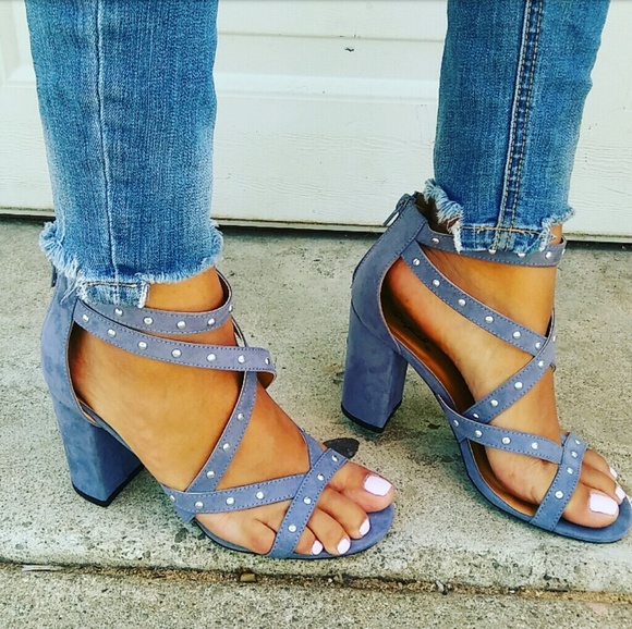 //The Mary Jo// Ash blue studded heels - Picture 2 of 8