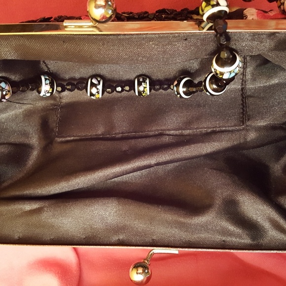 Purse - Picture 2 of 3