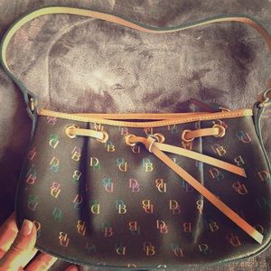 Dooney & Bourke purse, excellent used condition.