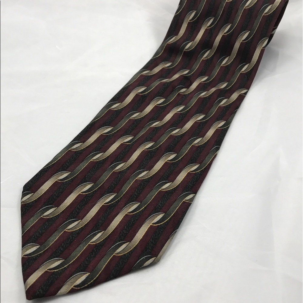 Joseph and Feiss Silk Men's Tie Geometric Design