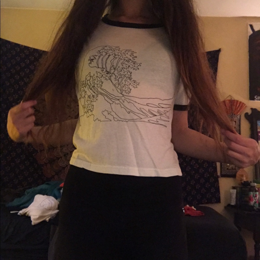 Brandy Melville great wave of kanagawa