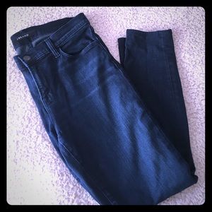Dark wash skinny jbrand jeans