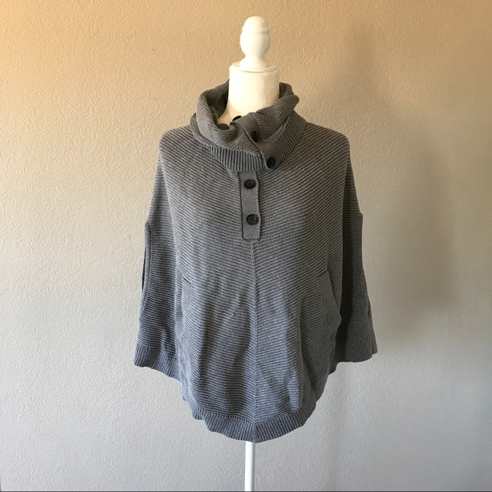 Banana Republic Sleeveless Poncho /Cowl