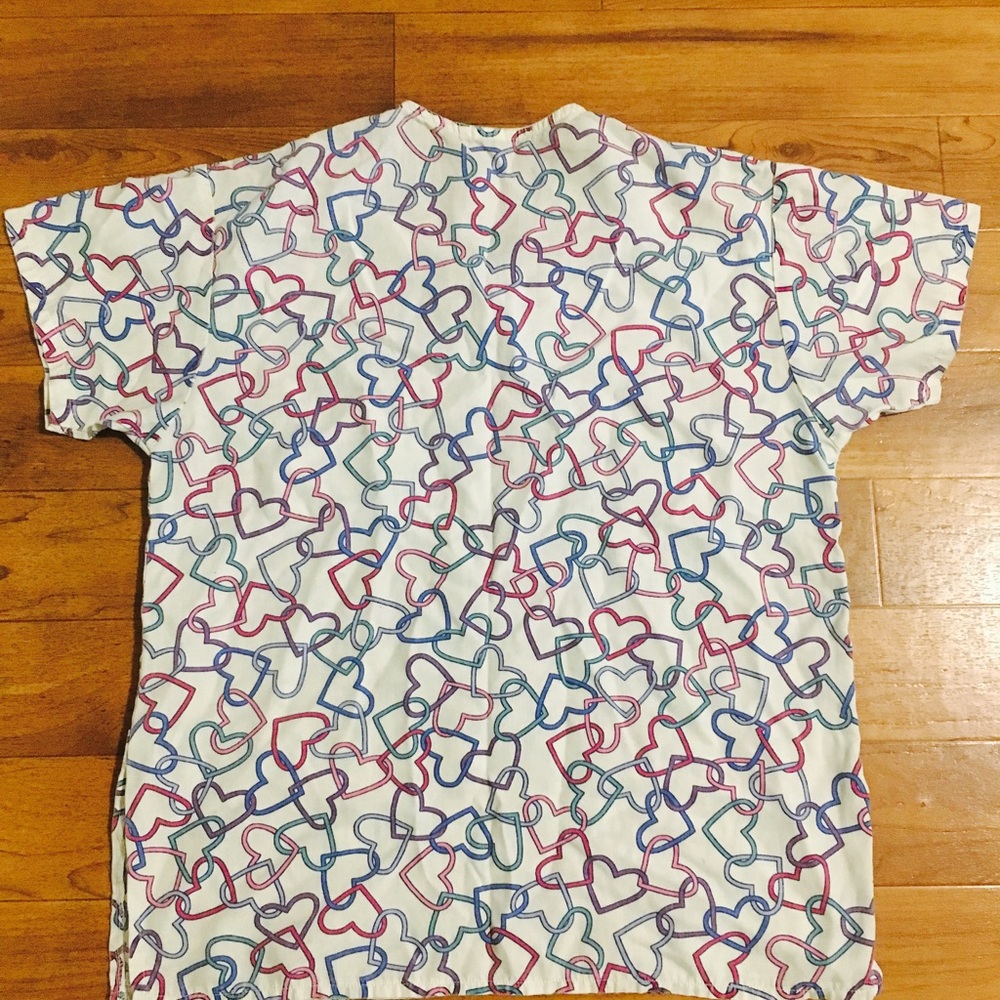 Simply Basic scrub top👚‼️ - Picture 4 of 5