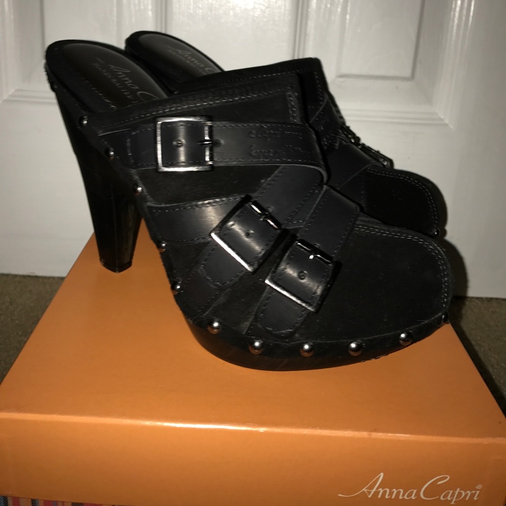 Anna Capri - Handcrafted Roberta Clogs
