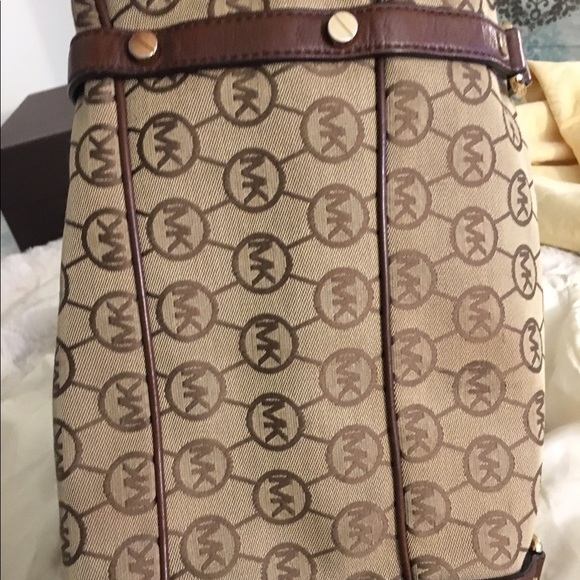 SOLD - Picture 3 of 8