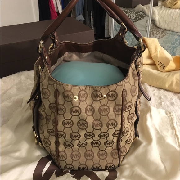 SOLD - Picture 7 of 8