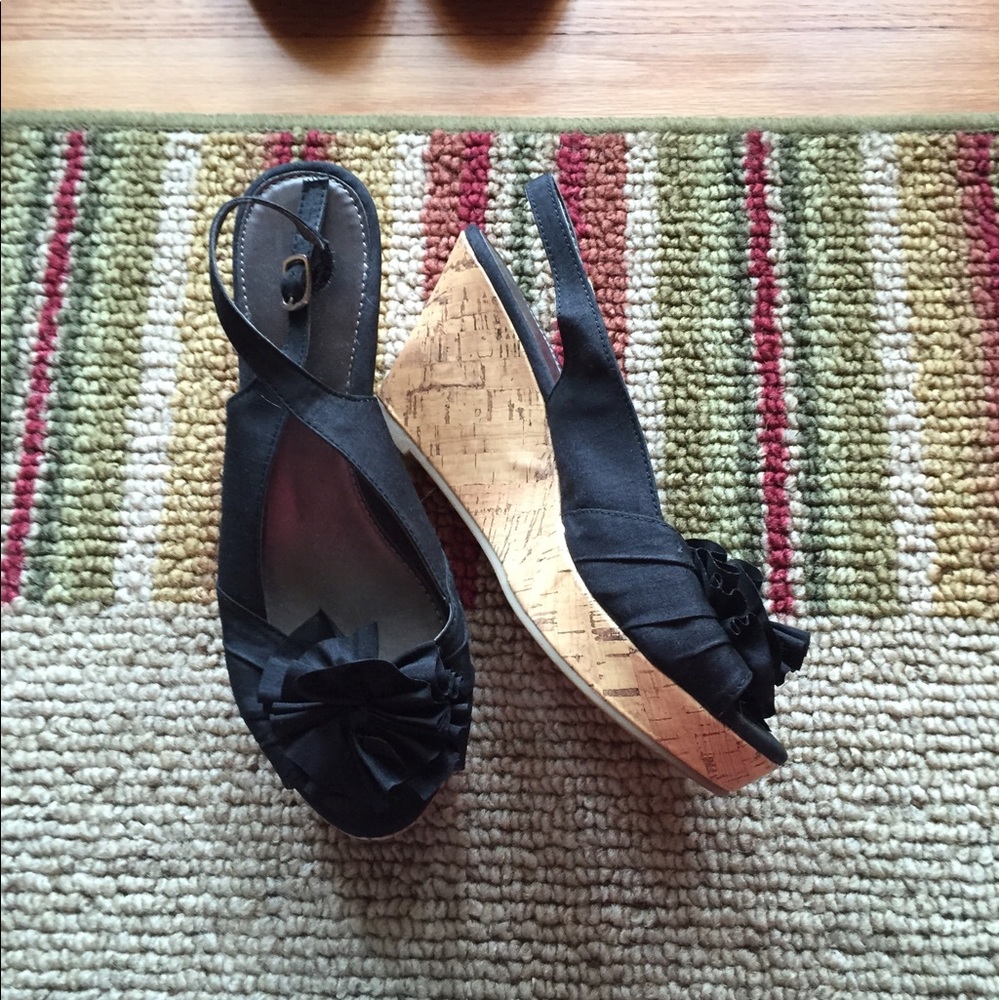 Black wedge Shoes size 7